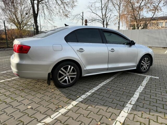 Сірий Фольксваген Джетта, об'ємом двигуна 2.5 л та пробігом 228 тис. км за 8300 $, фото 3 на Automoto.ua