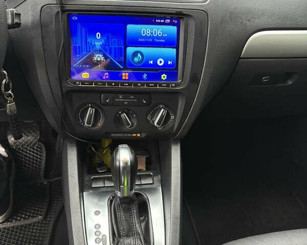 Серый Фольксваген Джетта, объемом двигателя 1.97 л и пробегом 311 тыс. км за 8100 $, фото 15 на Automoto.ua