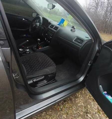 Серый Фольксваген Джетта, объемом двигателя 2.5 л и пробегом 200 тыс. км за 8200 $, фото 26 на Automoto.ua