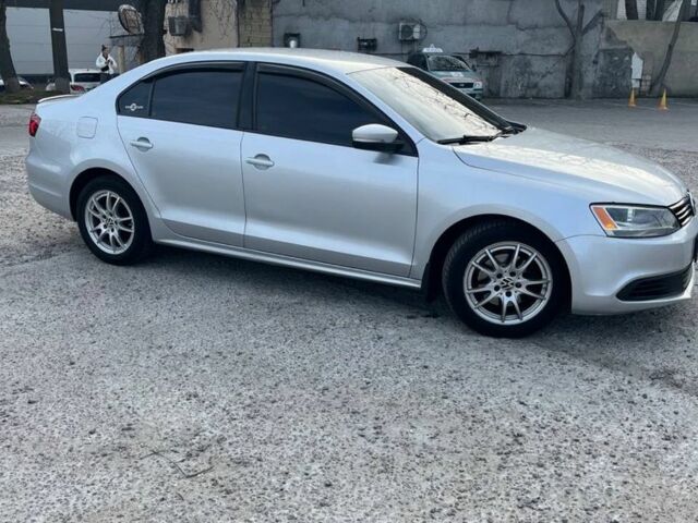 Сірий Фольксваген Джетта, об'ємом двигуна 2.5 л та пробігом 302 тис. км за 7600 $, фото 1 на Automoto.ua