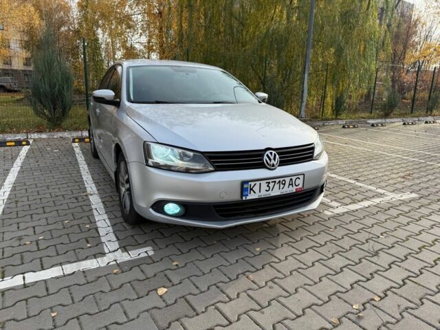 Сірий Фольксваген Джетта, об'ємом двигуна 2.5 л та пробігом 228 тис. км за 8300 $, фото 10 на Automoto.ua