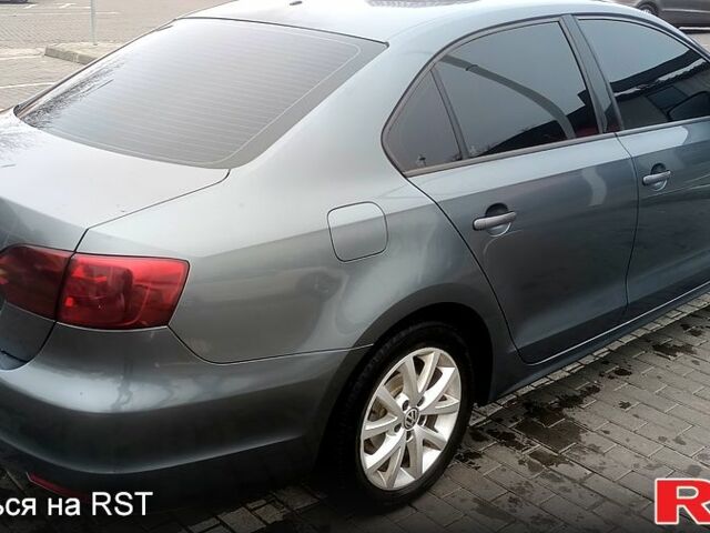 Серый Фольксваген Джетта, объемом двигателя 2 л и пробегом 160 тыс. км за 10000 $, фото 4 на Automoto.ua