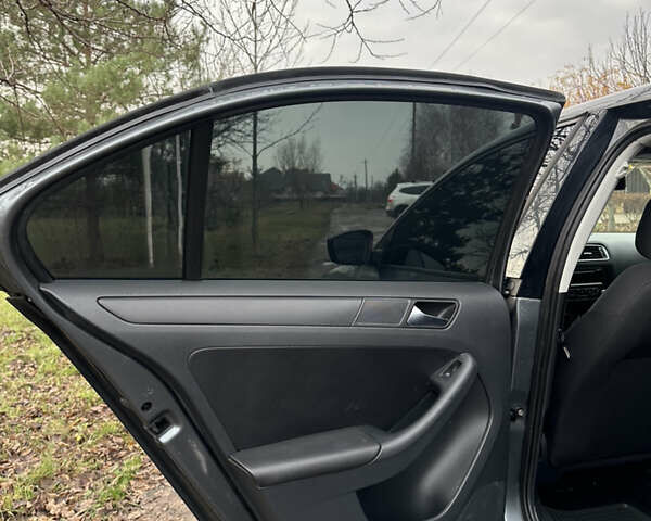 Сірий Фольксваген Джетта, об'ємом двигуна 1.98 л та пробігом 232 тис. км за 5850 $, фото 13 на Automoto.ua
