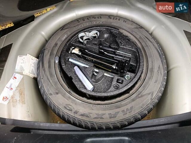 Серый Фольксваген Джетта, объемом двигателя 2.48 л и пробегом 208 тыс. км за 10499 $, фото 26 на Automoto.ua