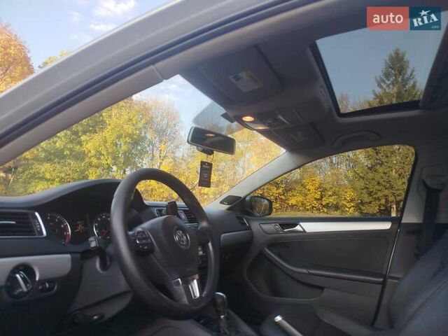 Серый Фольксваген Джетта, объемом двигателя 2.48 л и пробегом 317 тыс. км за 8300 $, фото 15 на Automoto.ua