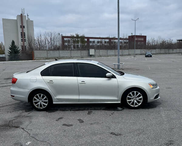 Сірий Фольксваген Джетта, об'ємом двигуна 2.5 л та пробігом 400 тис. км за 7000 $, фото 15 на Automoto.ua