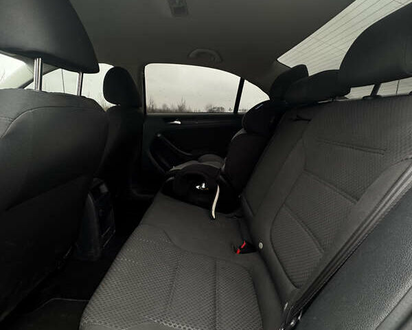 Серый Фольксваген Джетта, объемом двигателя 2 л и пробегом 220 тыс. км за 7900 $, фото 9 на Automoto.ua