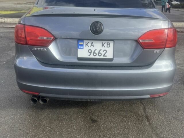 Серый Фольксваген Джетта, объемом двигателя 2.5 л и пробегом 250 тыс. км за 9100 $, фото 4 на Automoto.ua
