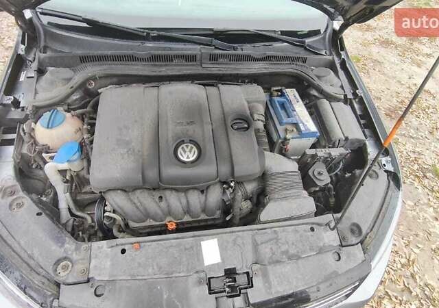 Серый Фольксваген Джетта, объемом двигателя 2.5 л и пробегом 200 тыс. км за 8200 $, фото 22 на Automoto.ua