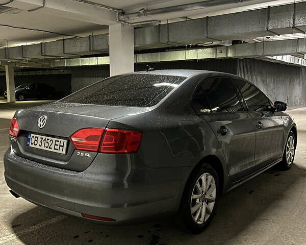 Серый Фольксваген Джетта, объемом двигателя 2.5 л и пробегом 285 тыс. км за 9500 $, фото 10 на Automoto.ua