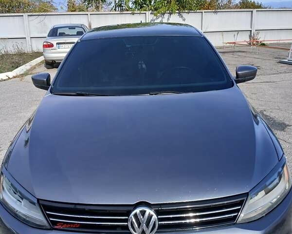 Серый Фольксваген Джетта, объемом двигателя 2 л и пробегом 260 тыс. км за 7500 $, фото 5 на Automoto.ua