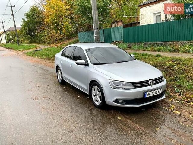 Серый Фольксваген Джетта, объемом двигателя 1.6 л и пробегом 380 тыс. км за 10000 $, фото 8 на Automoto.ua
