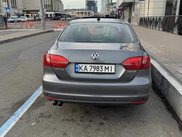 Сірий Фольксваген Джетта, об'ємом двигуна 2.5 л та пробігом 300 тис. км за 8500 $, фото 2 на Automoto.ua
