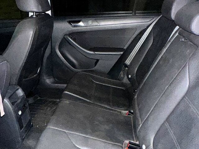 Серый Фольксваген Джетта, объемом двигателя 2.5 л и пробегом 160 тыс. км за 9000 $, фото 8 на Automoto.ua