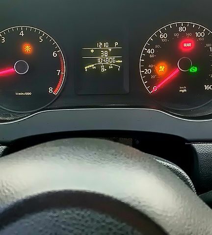 Серый Фольксваген Джетта, объемом двигателя 2 л и пробегом 160 тыс. км за 10000 $, фото 6 на Automoto.ua