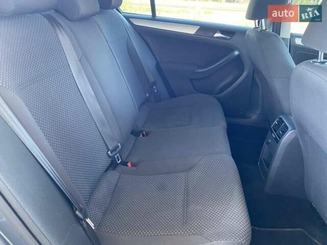 Сірий Фольксваген Джетта, об'ємом двигуна 1.39 л та пробігом 327 тис. км за 7600 $, фото 12 на Automoto.ua