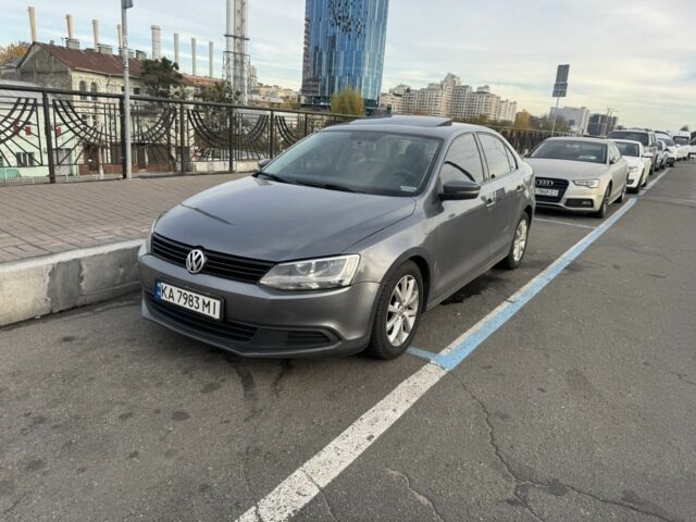 Сірий Фольксваген Джетта, об'ємом двигуна 2.5 л та пробігом 300 тис. км за 8500 $, фото 4 на Automoto.ua