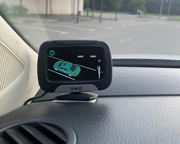 Серый Фольксваген Джетта, объемом двигателя 2.48 л и пробегом 133 тыс. км за 8800 $, фото 21 на Automoto.ua