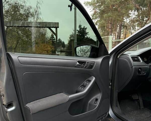 Серый Фольксваген Джетта, объемом двигателя 1.98 л и пробегом 152 тыс. км за 8900 $, фото 15 на Automoto.ua