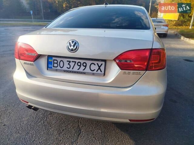 Серый Фольксваген Джетта, объемом двигателя 2.48 л и пробегом 317 тыс. км за 8300 $, фото 6 на Automoto.ua