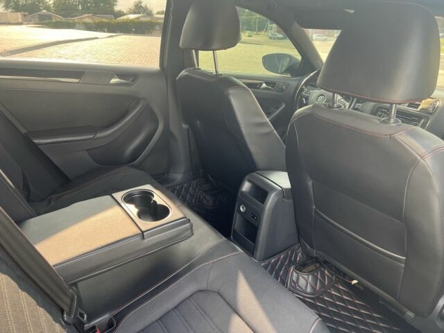 Серый Фольксваген Джетта, объемом двигателя 2 л и пробегом 176 тыс. км за 7200 $, фото 11 на Automoto.ua