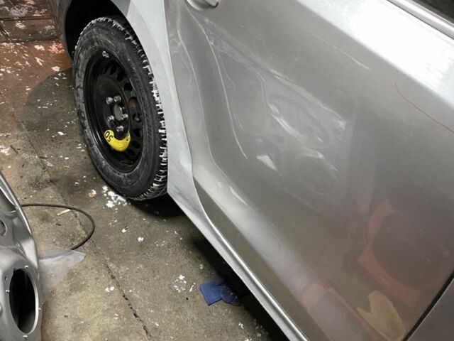 Серый Фольксваген Джетта, объемом двигателя 2.5 л и пробегом 198 тыс. км за 9300 $, фото 17 на Automoto.ua