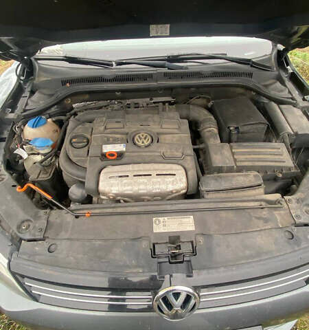 Серый Фольксваген Джетта, объемом двигателя 1.39 л и пробегом 230 тыс. км за 6500 $, фото 19 на Automoto.ua