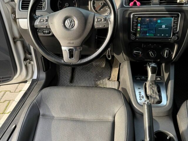 Сірий Фольксваген Джетта, об'ємом двигуна 2.5 л та пробігом 228 тис. км за 8300 $, фото 16 на Automoto.ua