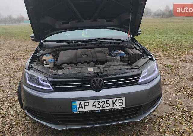 Серый Фольксваген Джетта, объемом двигателя 2.5 л и пробегом 200 тыс. км за 8200 $, фото 23 на Automoto.ua