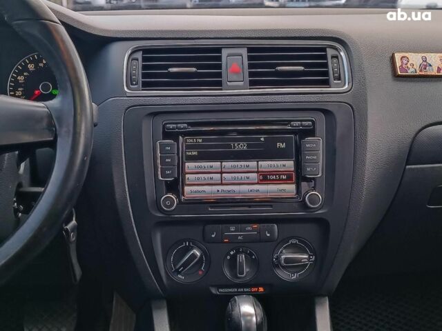 Серый Фольксваген Джетта, объемом двигателя 2.5 л и пробегом 250 тыс. км за 8690 $, фото 16 на Automoto.ua