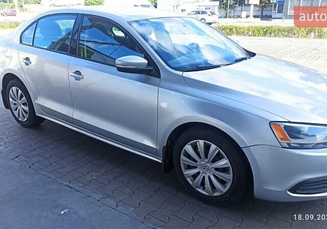 Серый Фольксваген Джетта, объемом двигателя 2.5 л и пробегом 103 тыс. км за 8400 $, фото 12 на Automoto.ua