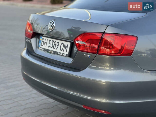 Серый Фольксваген Джетта, объемом двигателя 1.97 л и пробегом 212 тыс. км за 9200 $, фото 17 на Automoto.ua