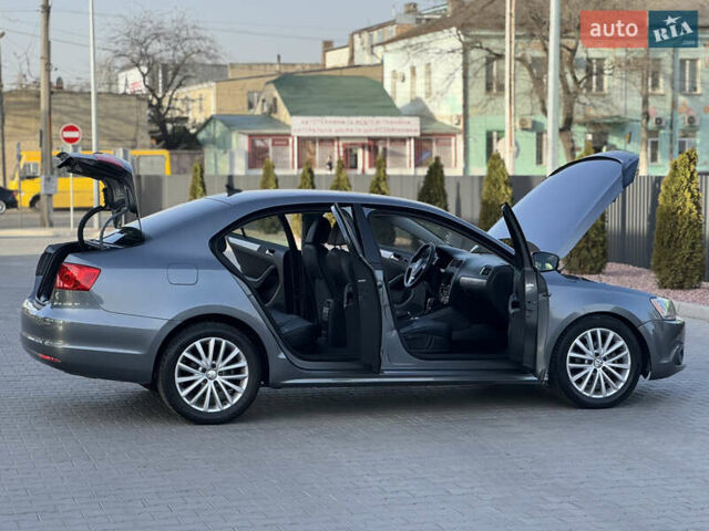 Серый Фольксваген Джетта, объемом двигателя 1.97 л и пробегом 212 тыс. км за 9200 $, фото 33 на Automoto.ua