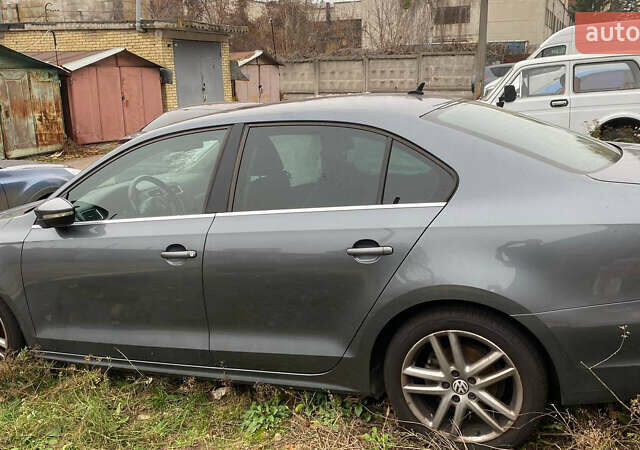 Серый Фольксваген Джетта, объемом двигателя 1.39 л и пробегом 230 тыс. км за 6500 $, фото 2 на Automoto.ua