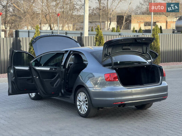 Серый Фольксваген Джетта, объемом двигателя 1.97 л и пробегом 212 тыс. км за 9200 $, фото 19 на Automoto.ua