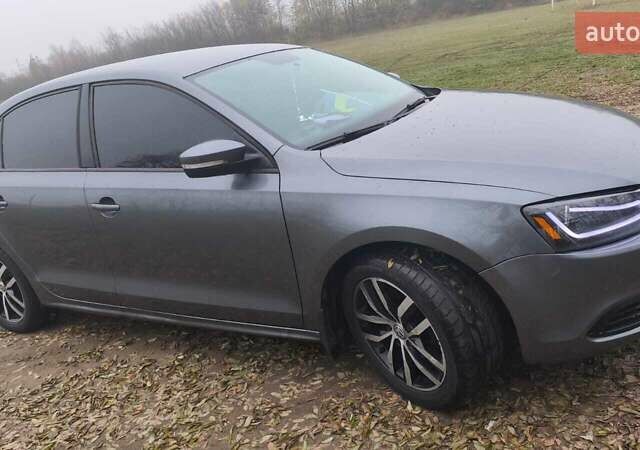 Серый Фольксваген Джетта, объемом двигателя 2.5 л и пробегом 200 тыс. км за 8200 $, фото 5 на Automoto.ua