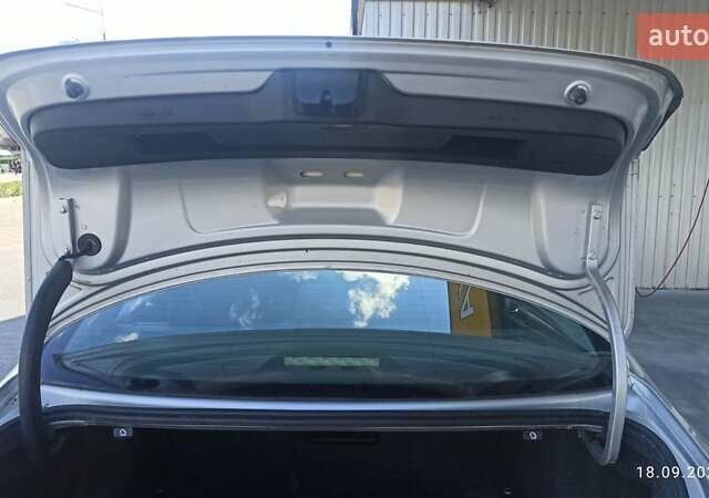 Серый Фольксваген Джетта, объемом двигателя 2.5 л и пробегом 103 тыс. км за 8400 $, фото 13 на Automoto.ua