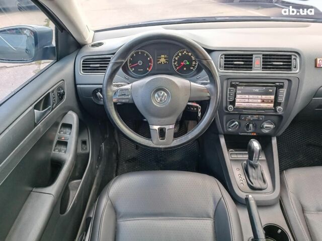 Серый Фольксваген Джетта, объемом двигателя 2.5 л и пробегом 250 тыс. км за 8690 $, фото 15 на Automoto.ua