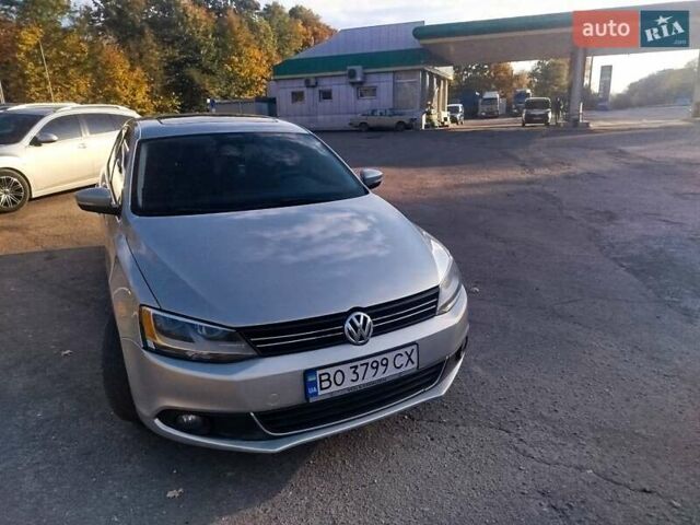 Серый Фольксваген Джетта, объемом двигателя 2.48 л и пробегом 317 тыс. км за 8300 $, фото 8 на Automoto.ua