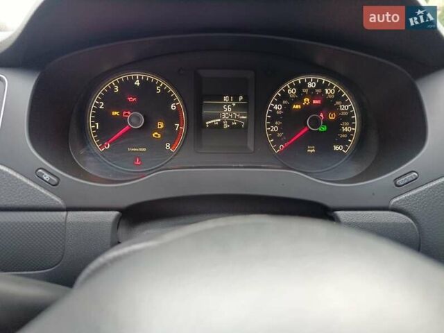 Серый Фольксваген Джетта, объемом двигателя 2.48 л и пробегом 208 тыс. км за 10499 $, фото 32 на Automoto.ua