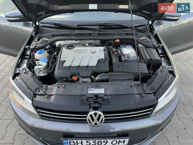 Серый Фольксваген Джетта, объемом двигателя 1.97 л и пробегом 212 тыс. км за 9200 $, фото 51 на Automoto.ua