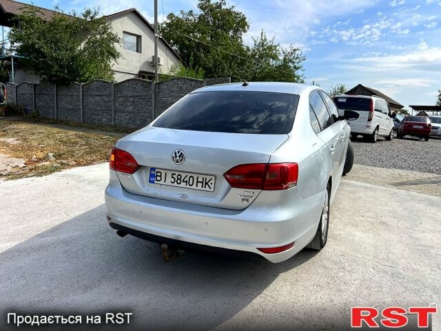 Серый Фольксваген Джетта, объемом двигателя 1.6 л и пробегом 240 тыс. км за 6999 $, фото 5 на Automoto.ua