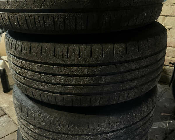 Серый Фольксваген Джетта, объемом двигателя 2.5 л и пробегом 285 тыс. км за 9500 $, фото 24 на Automoto.ua