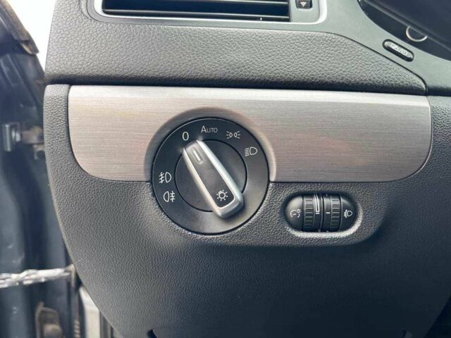 Серый Фольксваген Джетта, объемом двигателя 1.4 л и пробегом 290 тыс. км за 8990 $, фото 13 на Automoto.ua