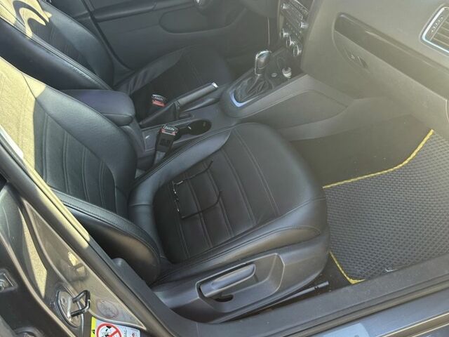 Сірий Фольксваген Джетта, об'ємом двигуна 2 л та пробігом 187 тис. км за 9999 $, фото 6 на Automoto.ua