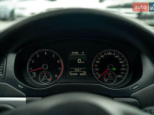 Серый Фольксваген Джетта, объемом двигателя 1.39 л и пробегом 122 тыс. км за 9900 $, фото 21 на Automoto.ua