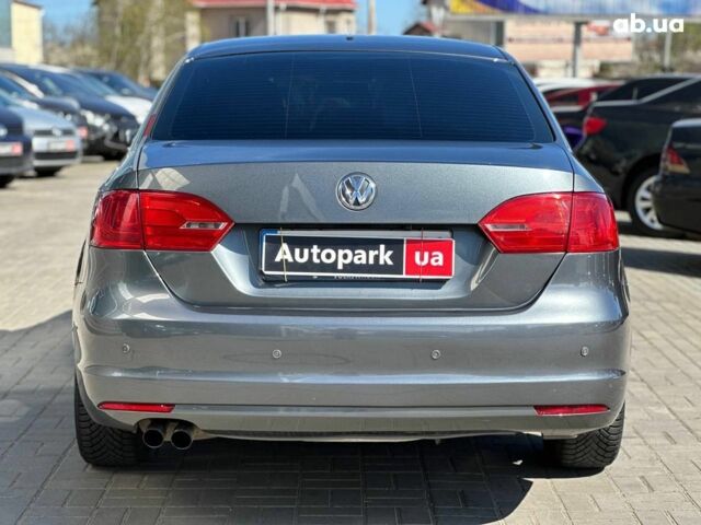 Серый Фольксваген Джетта, объемом двигателя 2.5 л и пробегом 194 тыс. км за 8490 $, фото 5 на Automoto.ua