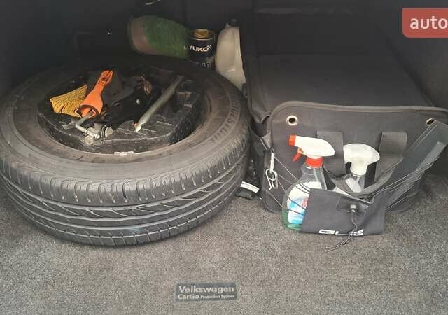 Сірий Фольксваген Джетта, об'ємом двигуна 2.5 л та пробігом 312 тис. км за 7700 $, фото 24 на Automoto.ua