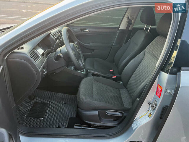 Серый Фольксваген Джетта, объемом двигателя 1.98 л и пробегом 317 тыс. км за 7400 $, фото 15 на Automoto.ua