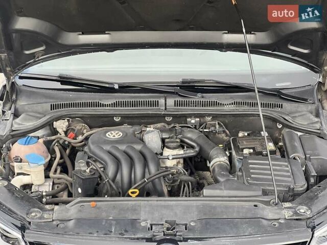 Сірий Фольксваген Джетта, об'ємом двигуна 2 л та пробігом 142 тис. км за 8000 $, фото 21 на Automoto.ua